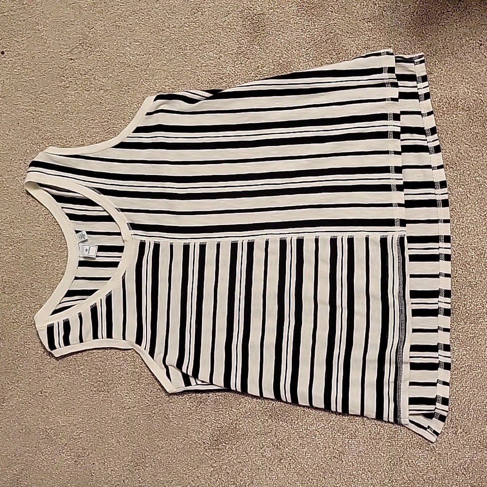 Susina striped tank top / EUC / Medium